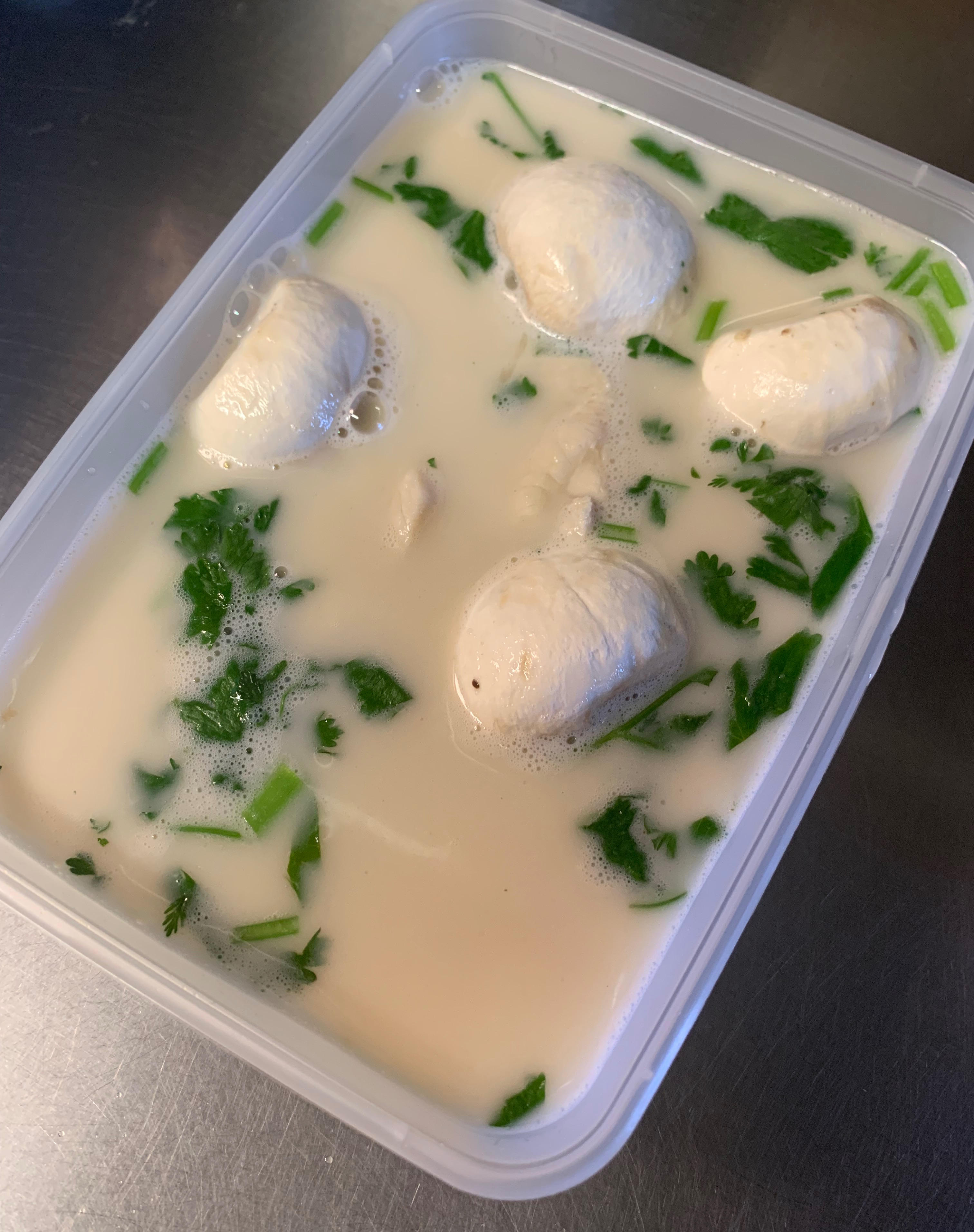 nr.1 (Tom kha) kokosmælk suppe.